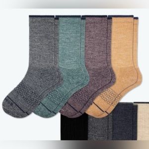 Brand new 4 pack Bombas Merino Wool Blend socks size Large